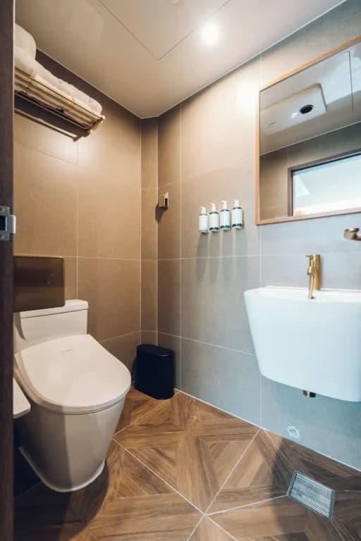 Monthliv Gwangjang Market Hotel Stay - photo 27