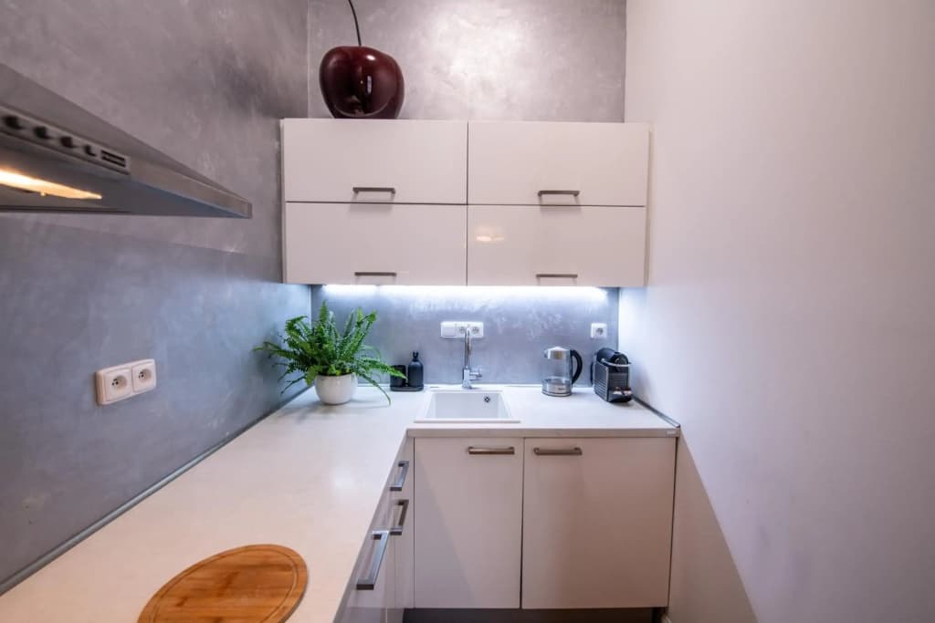 Modern Downtown APT - renovated, on ideal location - photo 15