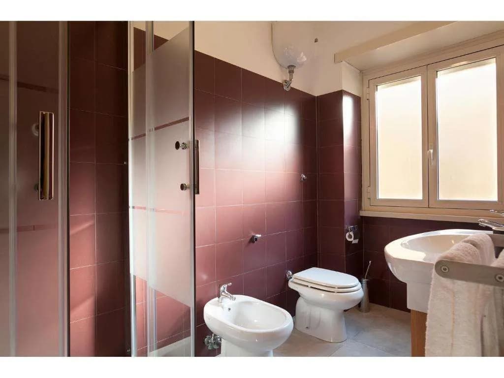 Alex's Guest House - photo 8