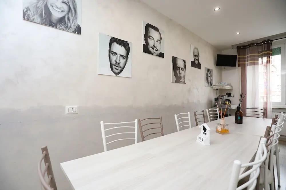 Cineroma Guesthouse - photo 15