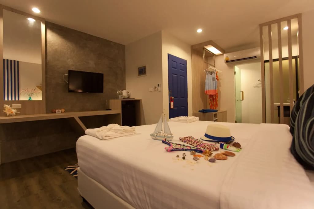 The Blue Pearl Kata Hotel - photo 6
