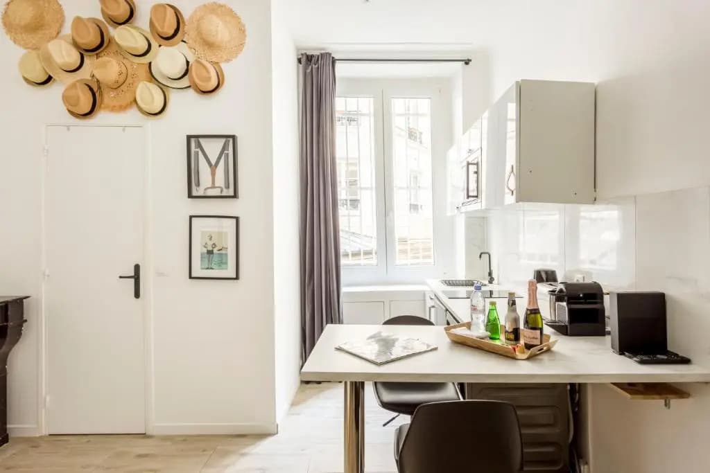 Edwin Suites - photo 2