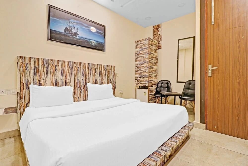 Grand Imperial by OYO Rooms - photo 4