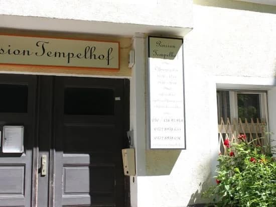 Hotel Pension Tempelhof - photo 27