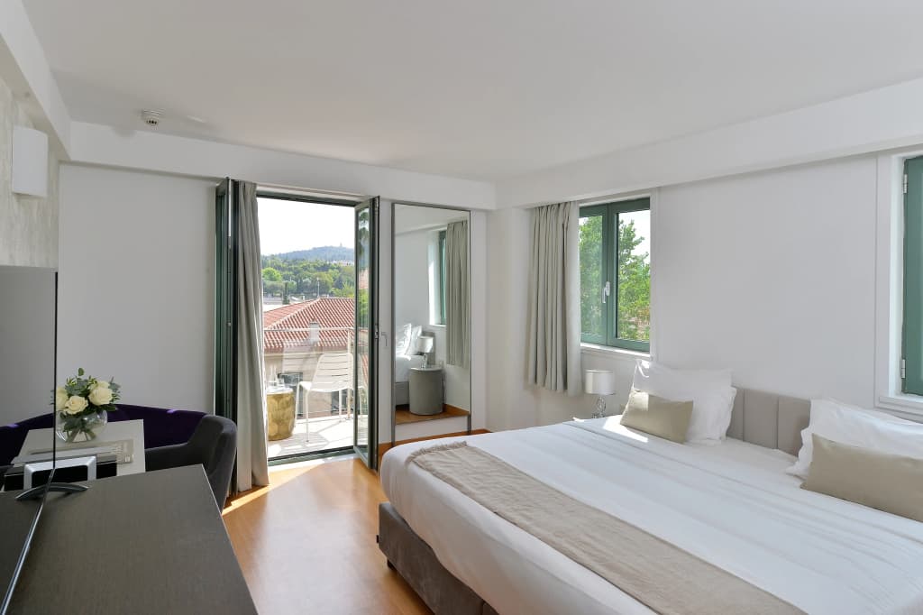 Athenaeum Eridanus Luxury Hotel - photo 3