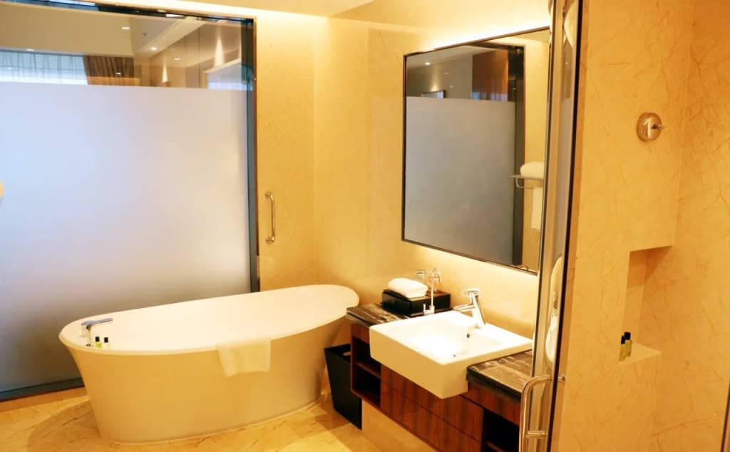 Forest City Marina Hotel - photo 9