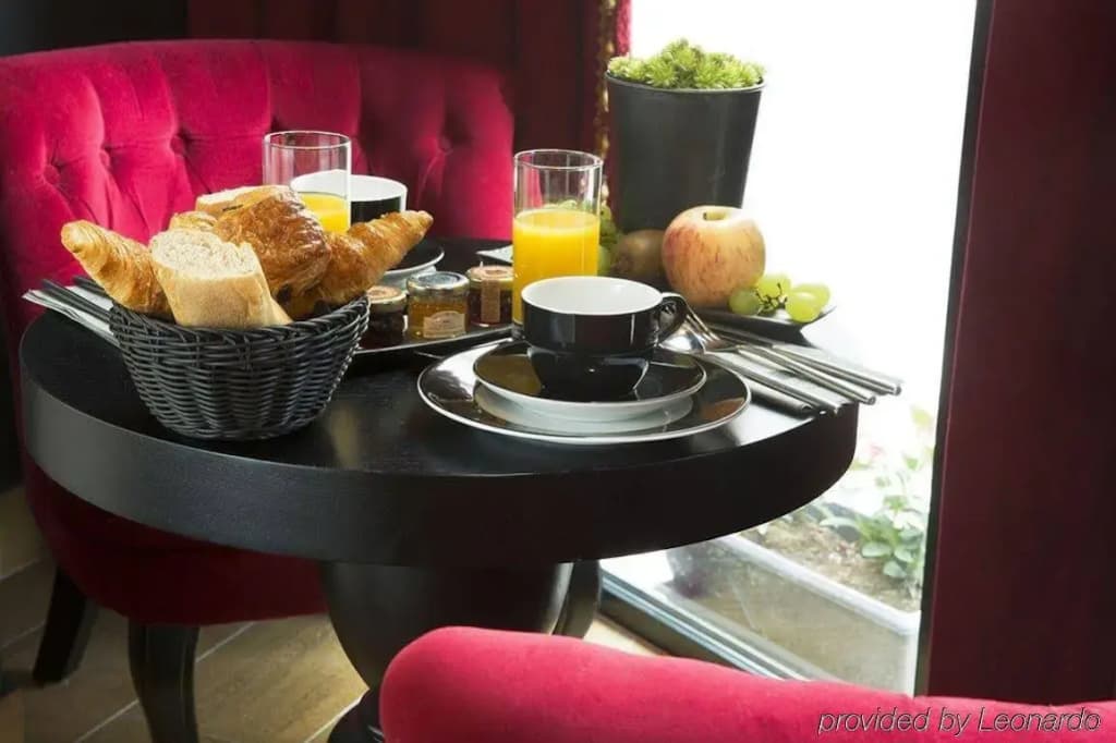 Hotel Les Théâtres - photo 13