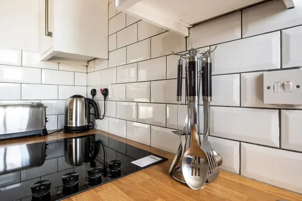 Ultimate Location! Royal Mile 1-bed - photo 12
