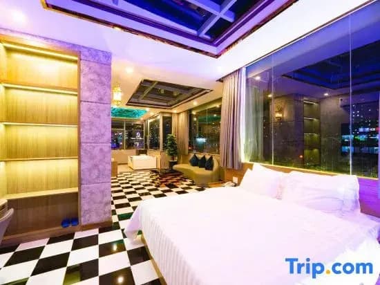 LUXURY Hotel Pham Van Dong - photo 5