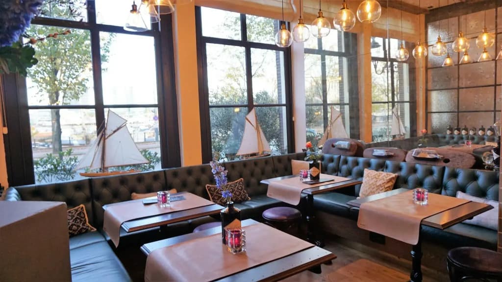 The Hendrick's Hotel - photo 24