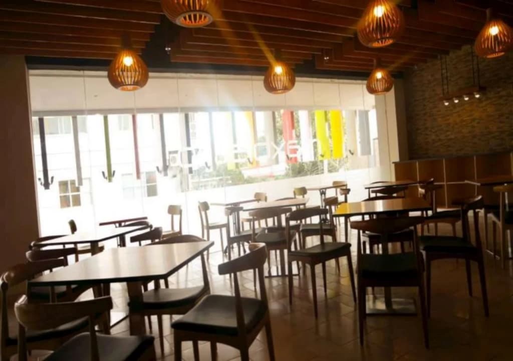 MaxOne Hotels at Pemuda - photo 18