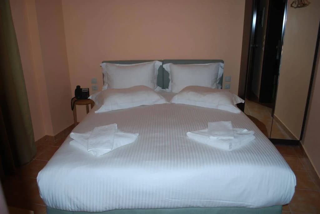 White Lotus Luxury Accommodation - photo 5
