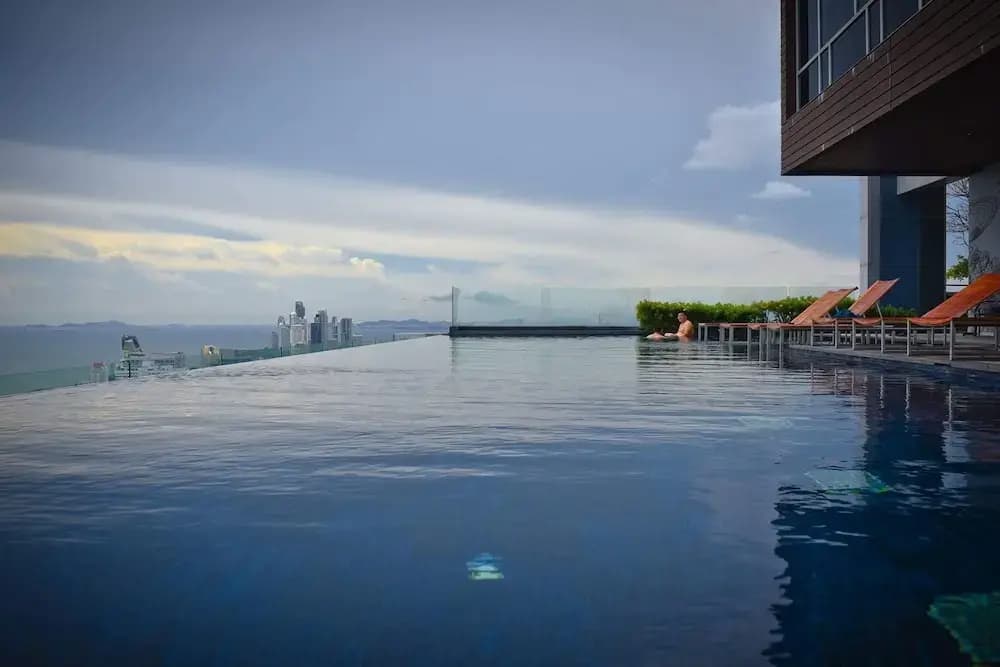Centric Royal by Swimming Pool - photo 16