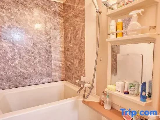 Private single room 2F with shared bath and toilet - photo 6
