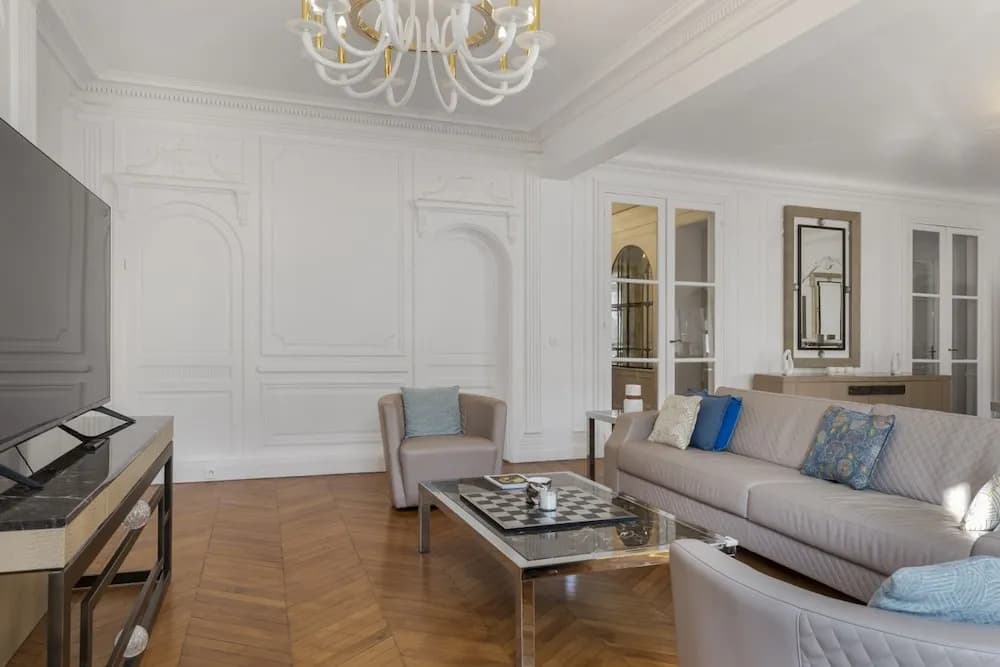 Luxury 5 Bed Residence - Opposite Arc de Triomphe - photo 2
