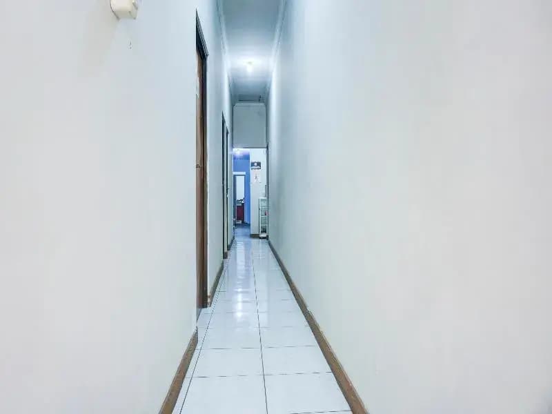 OYO 90304 Neo Central Residence - photo 12