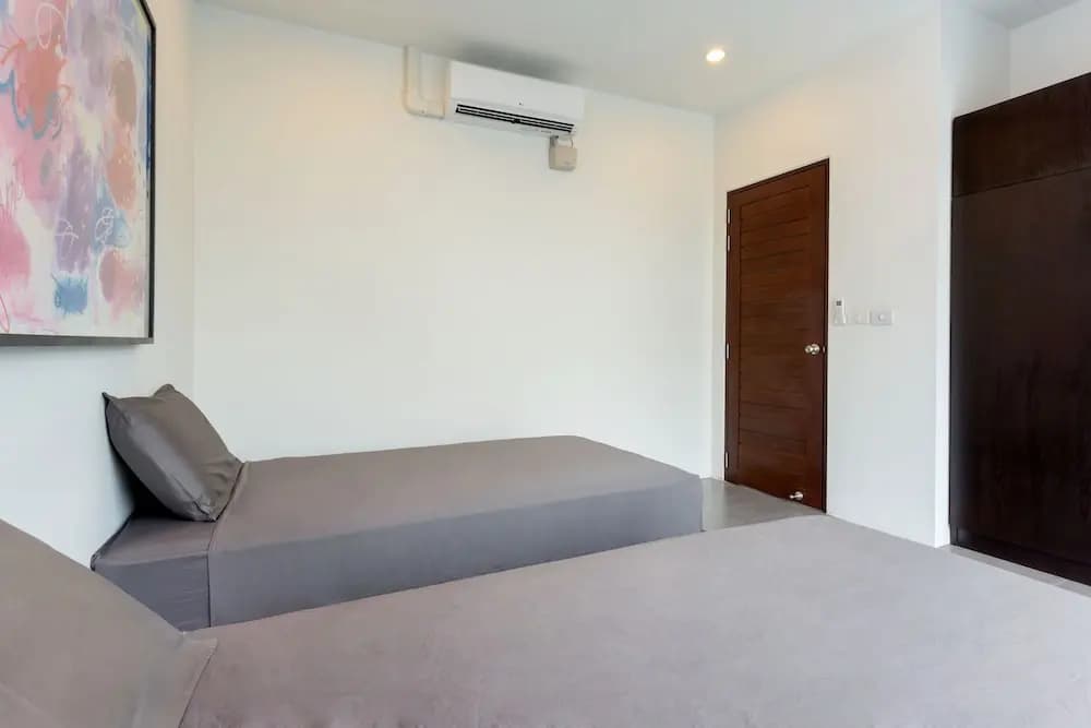 Large 3BR Villa with Big Pool by Intira - photo 11