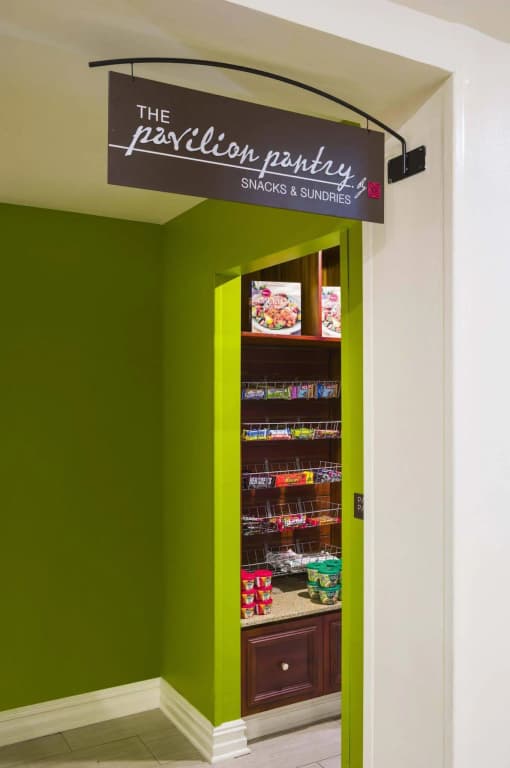 Hilton Garden Inn Queens/JFK Airport - photo 13