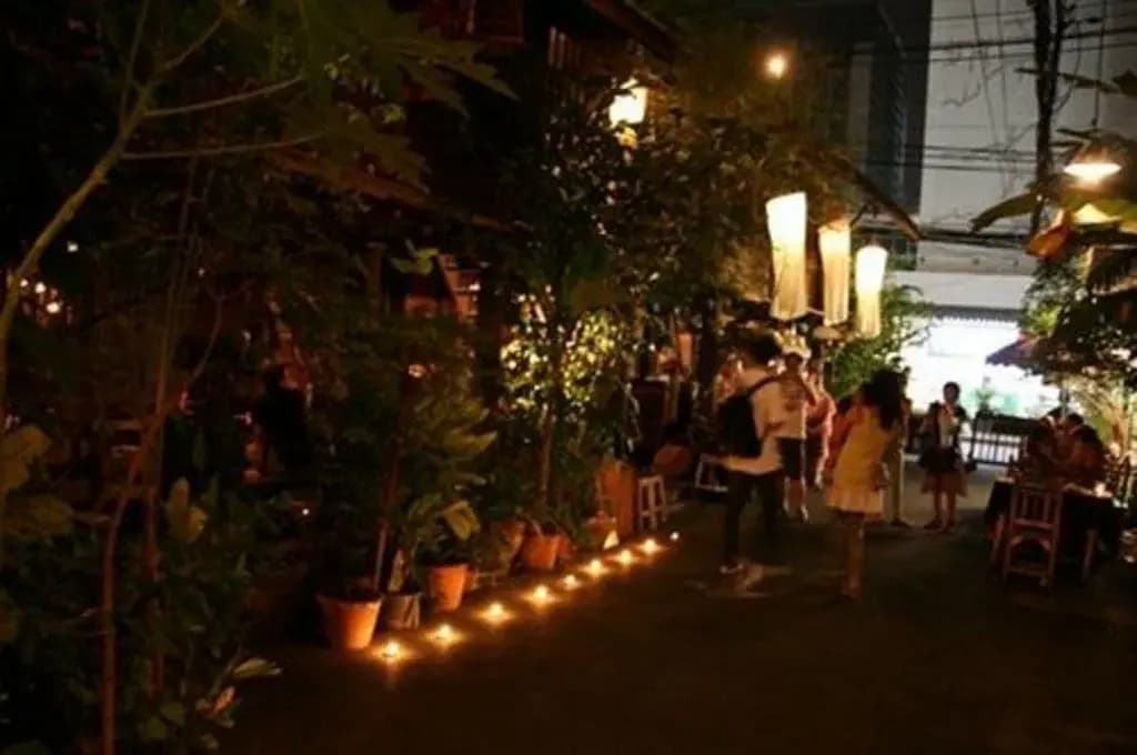 Suk11 Hostel - photo 12