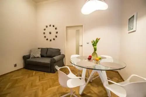 Bourgeois Apartment in Cultural Heritage Building by Ruterra - photo 9