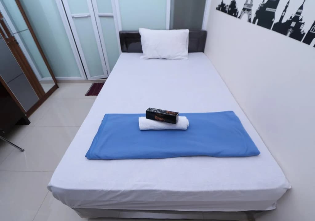 Kamar Keluarga Tanah Abang - photo 3