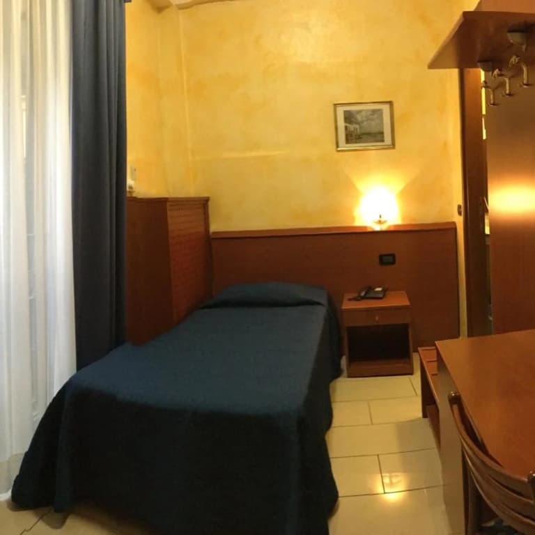 Hotel Aurora - photo 26
