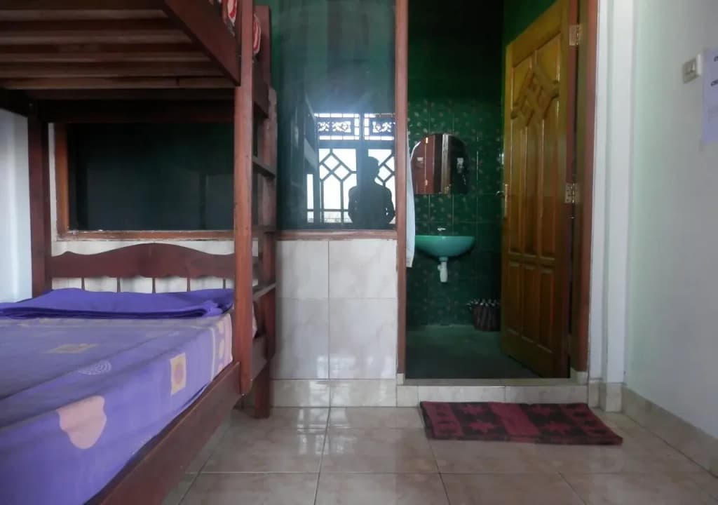 Gandhi Hostel 2 - main photo