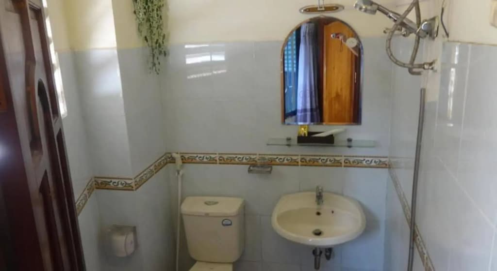Son Tung Hotel - photo 8