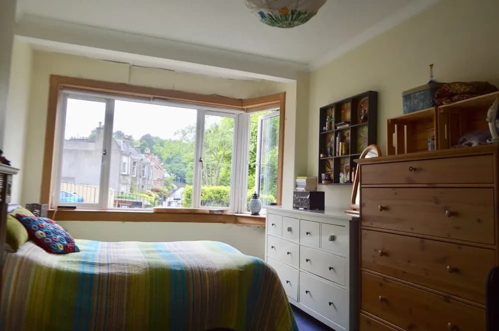 2 Bedroom Flat In Morningside With Private Garden - main photo