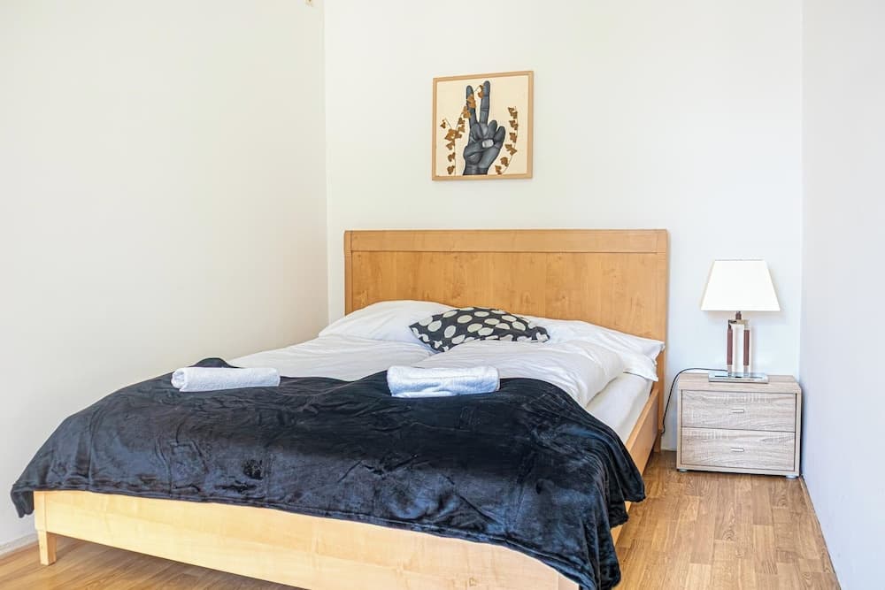 Stylish 2BR Apartment Long Stay for 5 - photo 5