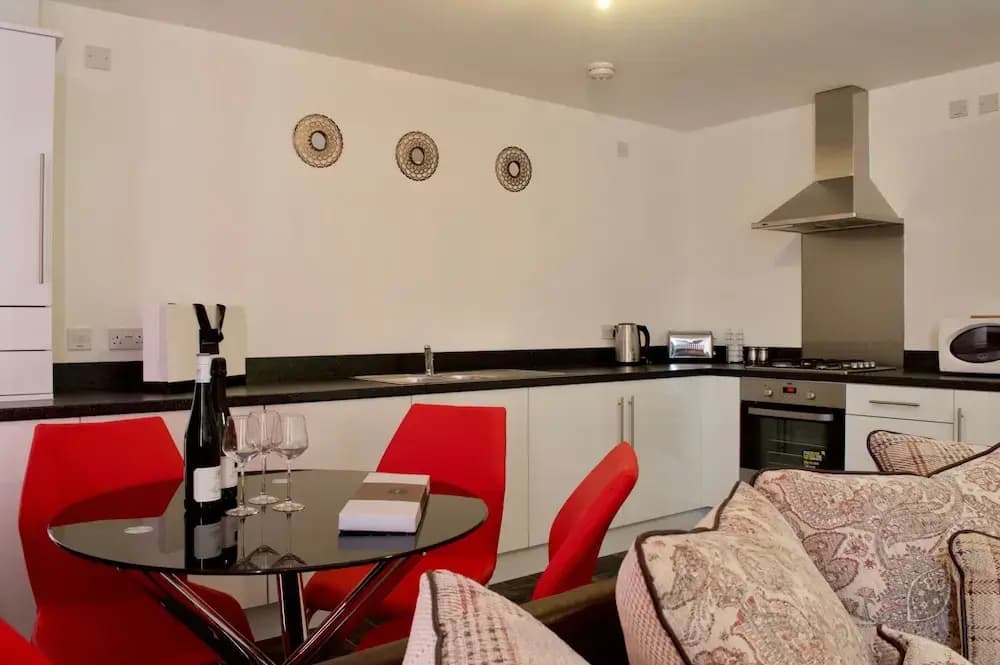 2 Bedroom Flat In Edinburgh - photo 12