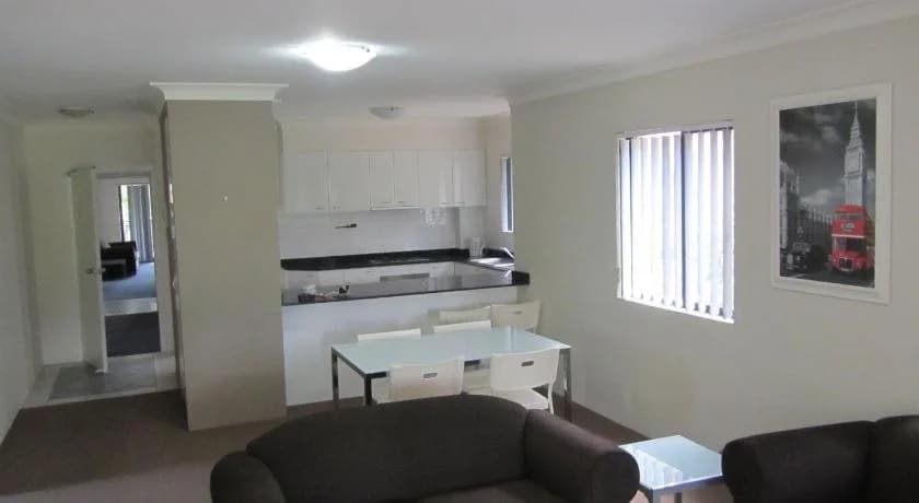 Parkside Apartments on Thomas Street - photo 2