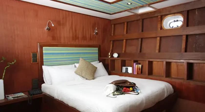 Theia Liveaboard - photo 2