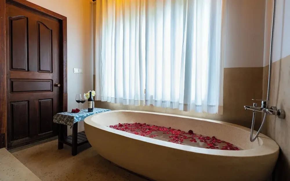 Isann Suites - photo 8