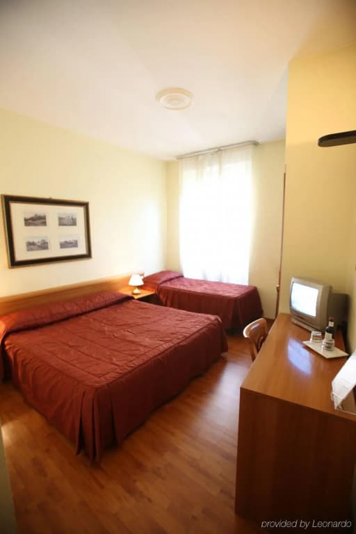 Genius Hotel Downtown - photo 7