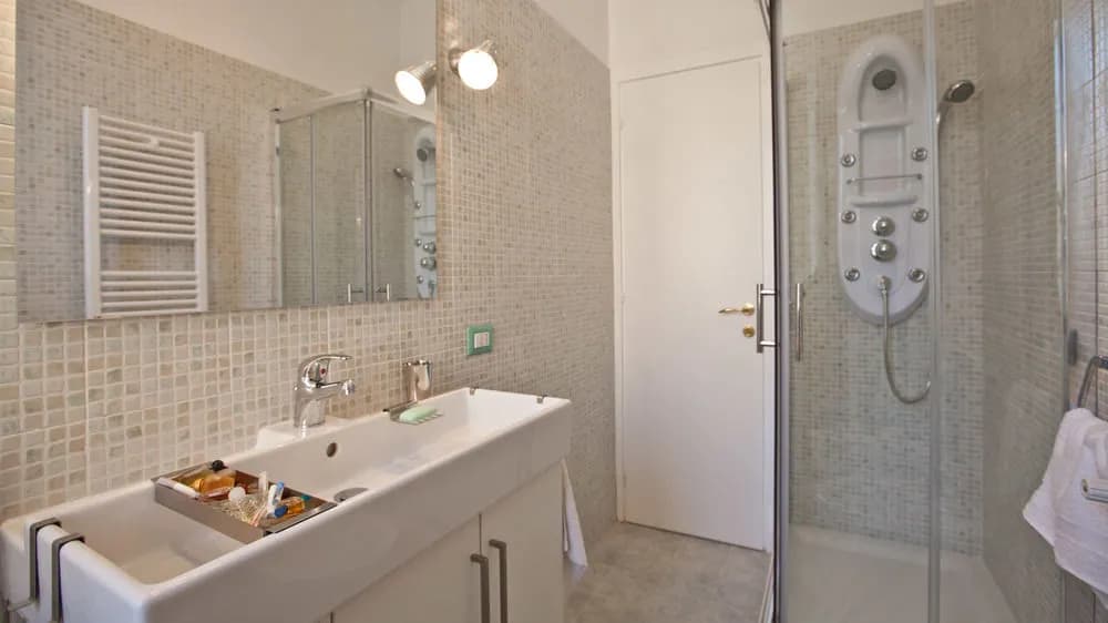 Vatican Apartments - photo 16