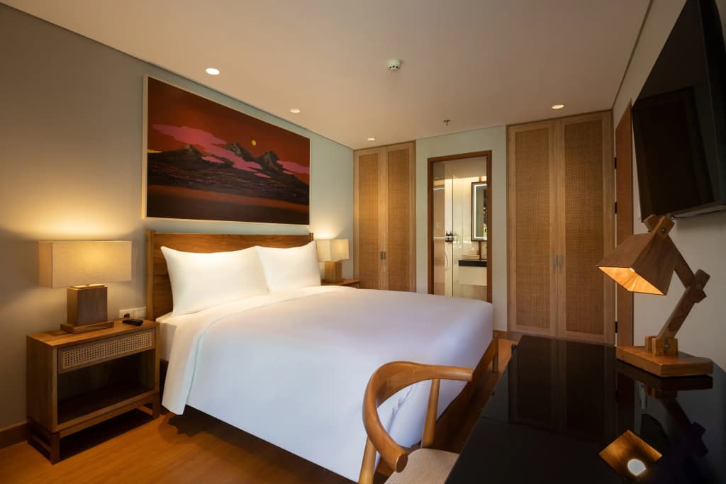 Beachwalk Residence - photo 1