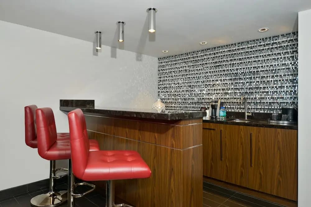 D Bar - photo 22