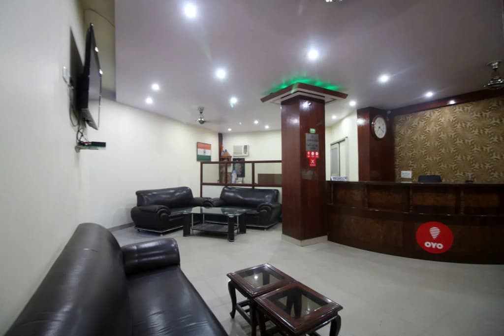 OYO 9148 Hotel Global Inn - photo 2