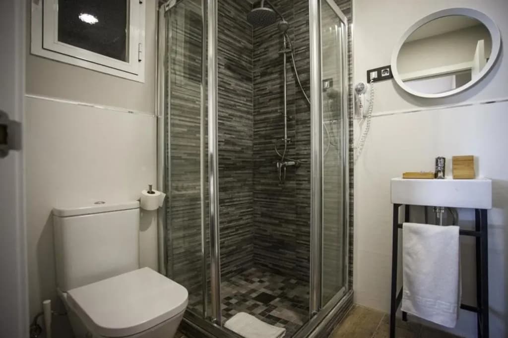 Hostal CC Atocha - photo 8