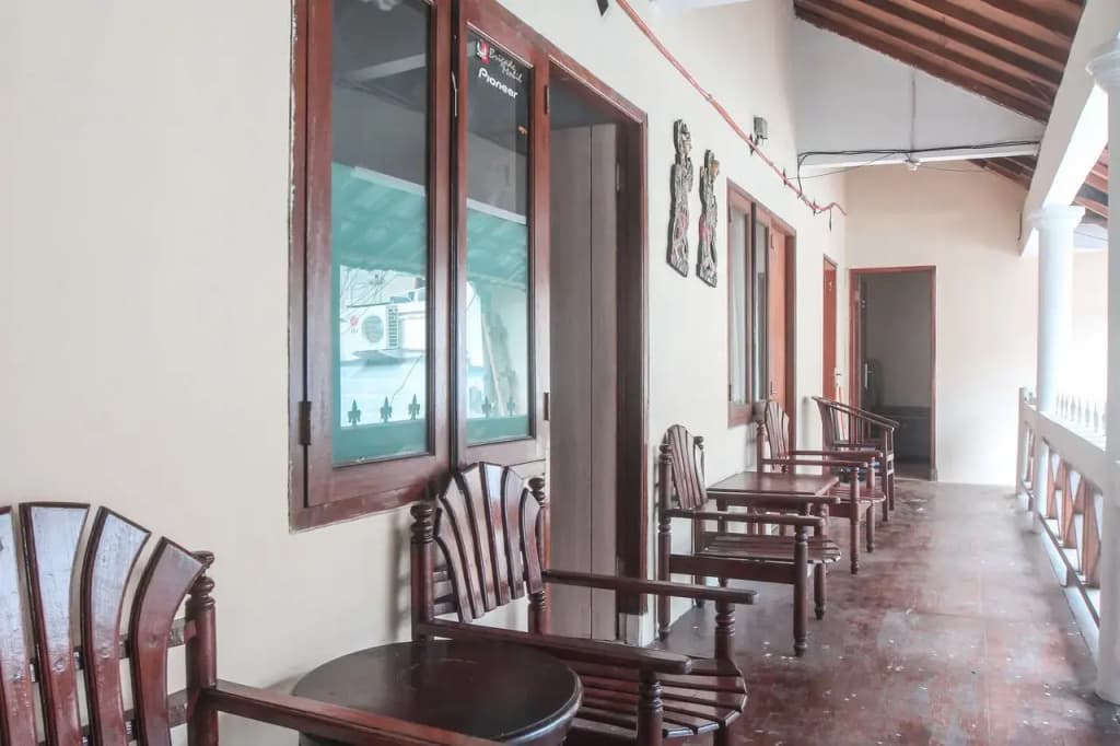OYO 146 Menteng Residence Near Kementerian Perencanaan Pembangunan Nasional/Badan Perencanaan Pembangunan Nasional (Kementerian PPN/Bappenas) - photo 10