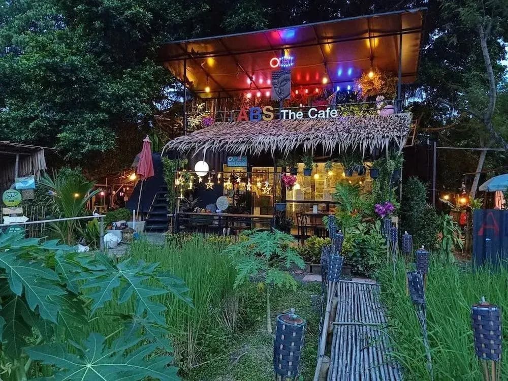 ABSTheCafe Hostel - photo 9
