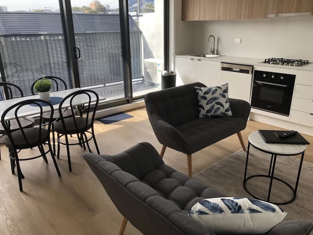 Q Squared Serviced Apartments - photo 3