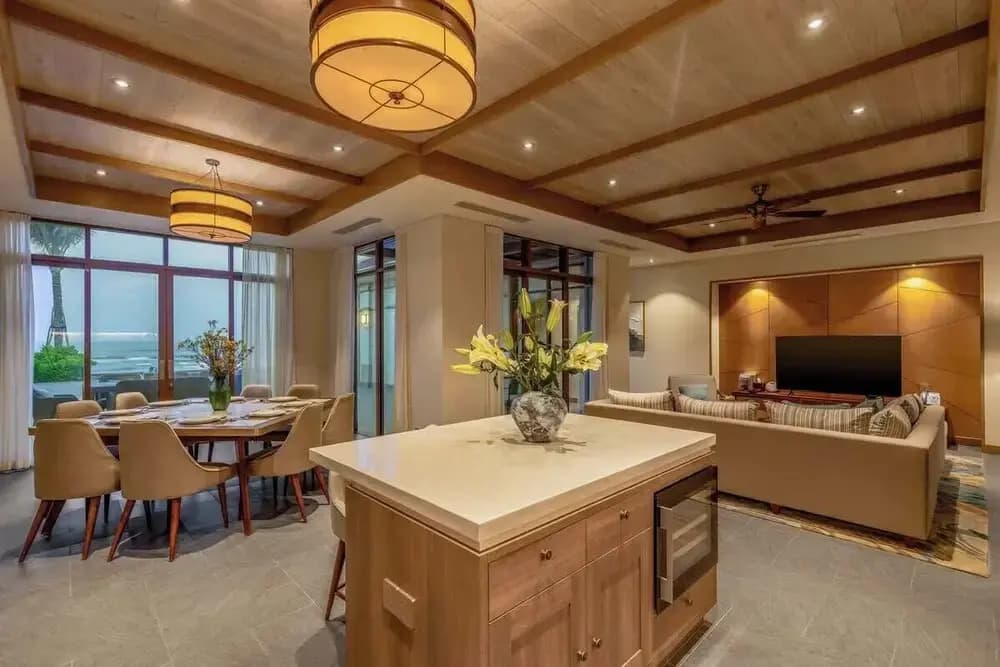Luxe 5BR Villa: Beachfront Breakfast Pool - photo 17