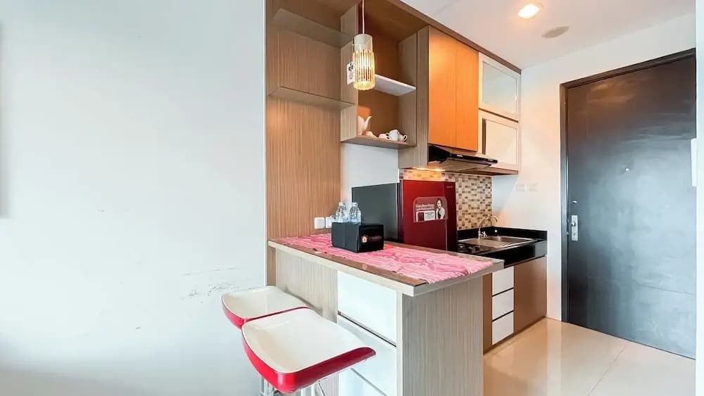 Spacious 2BR Apartment at GP Plaza - photo 19