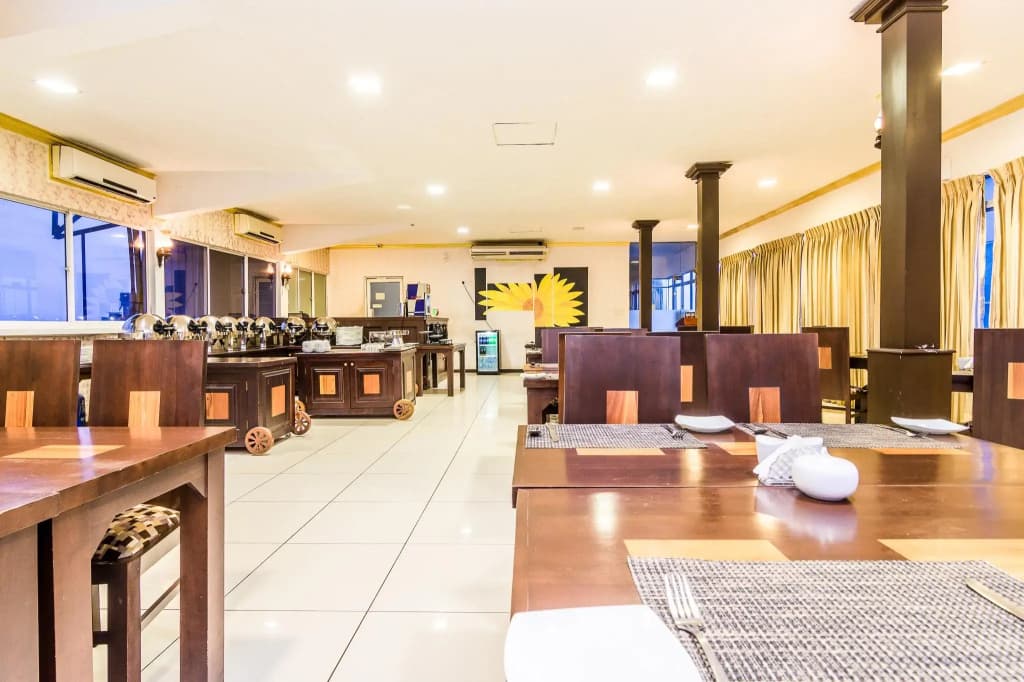 Ceylon City Hotel, Colombo - photo 14