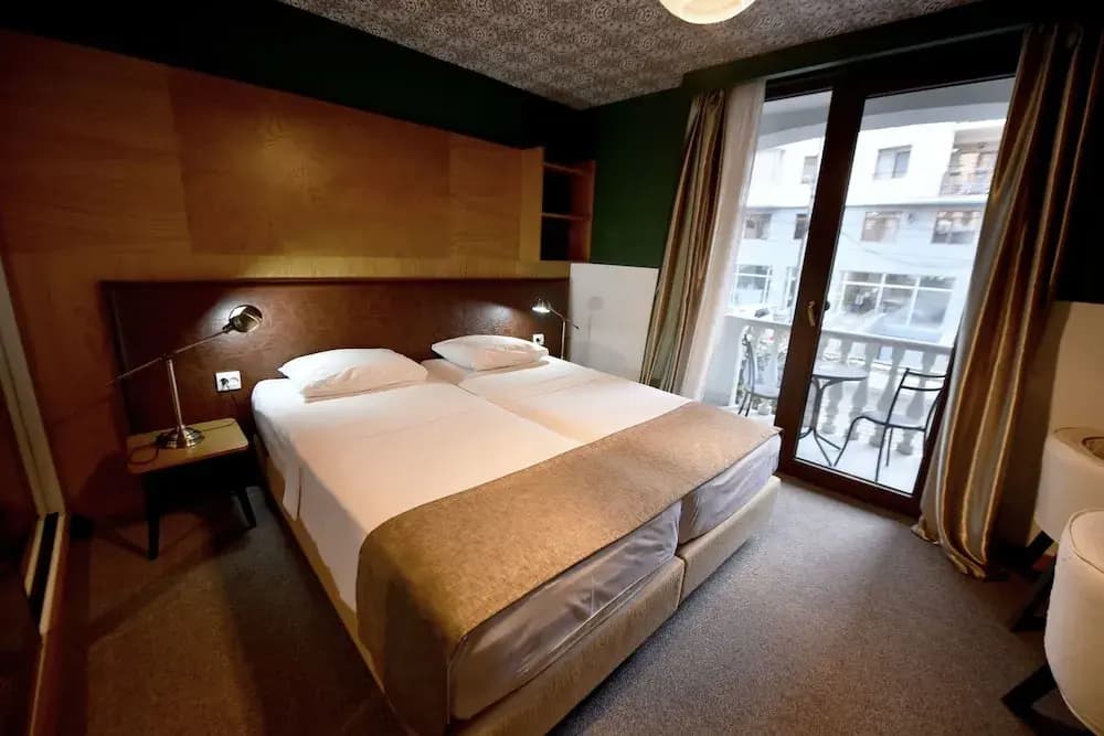 KS Hotel - photo 4