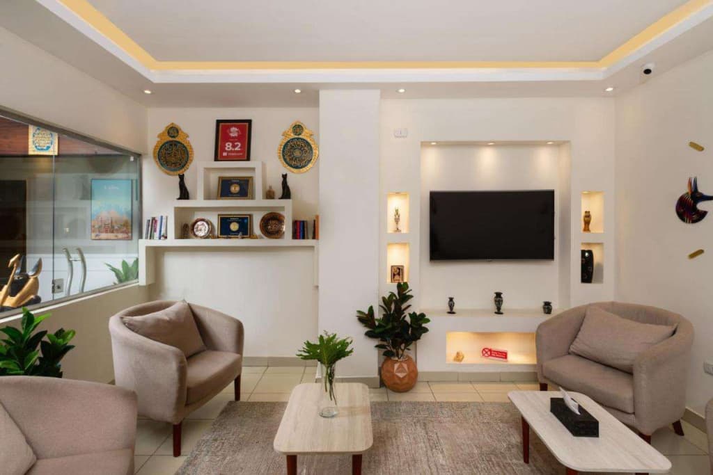 Capital Hotel - photo 1
