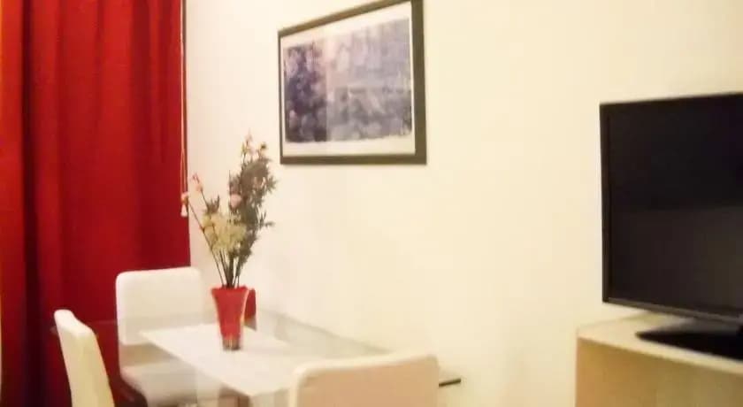 House Vale - photo 10