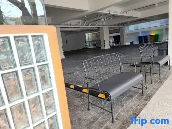 Q Space Sathorn - Narathiwas 18 - photo 11